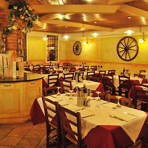  Hotel Ristorante La Rocca